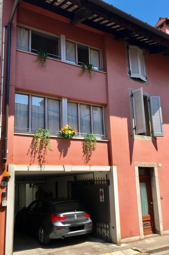 Che Piacere! Udine In Centro Col Posto Autoアパートメント エクステリア 写真